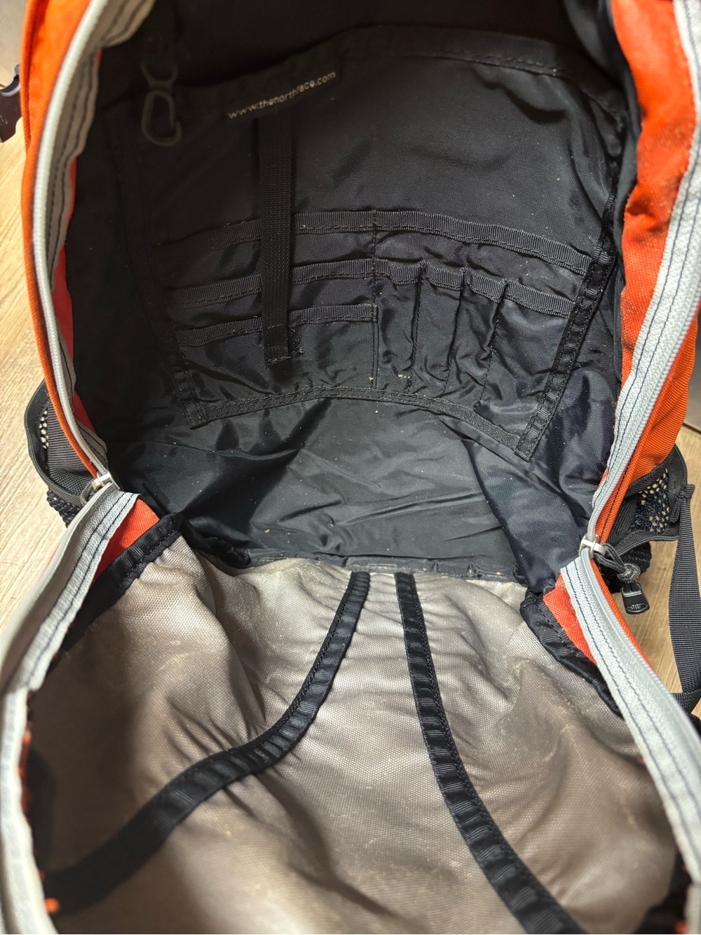 Vintage The North Face Recon Backpack Orange Grey Y2K Equipment Era - Picture 15 of 15